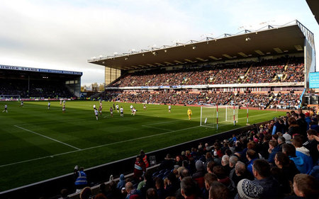 依旧保持理 依旧保持理